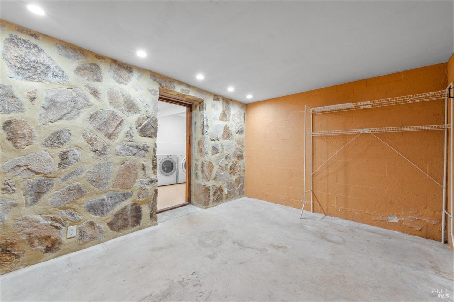 1533 Allyn Avenue St. Helena, CA 94574 - Photo 28 of 33 a view of empty room