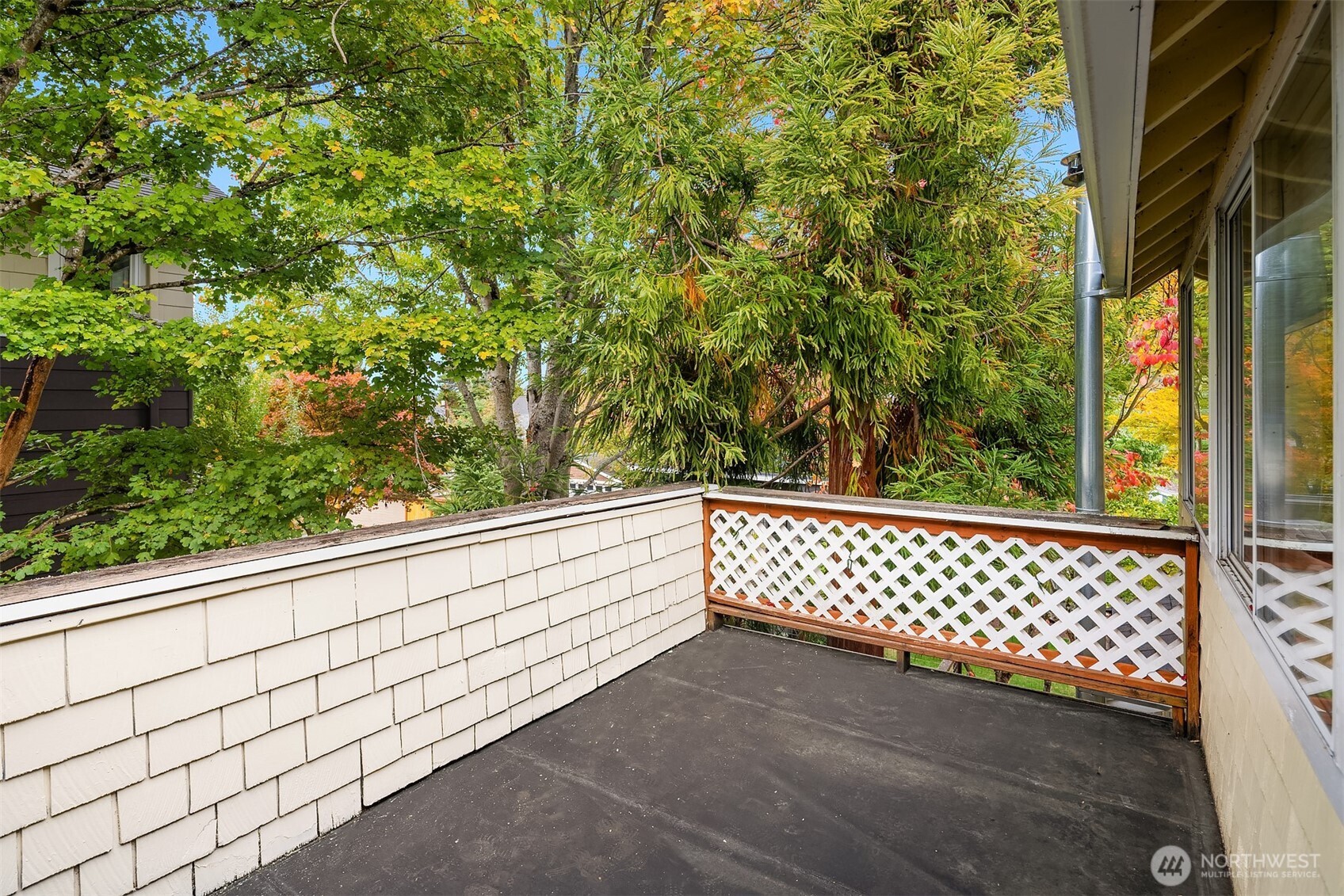 5722 Keystone Place North Seattle, WA 98103 - Photo 25 of 38 a view of a black gate
