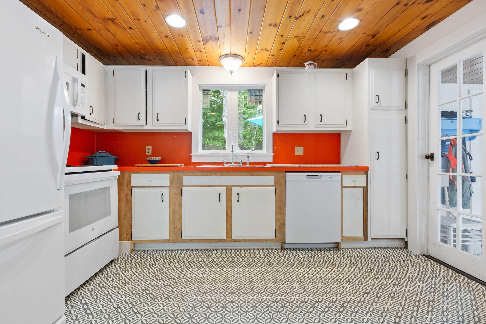 9 South Highland Road Truro, MA 02666 - Photo 9 of 32 a utility room with washer and dryer