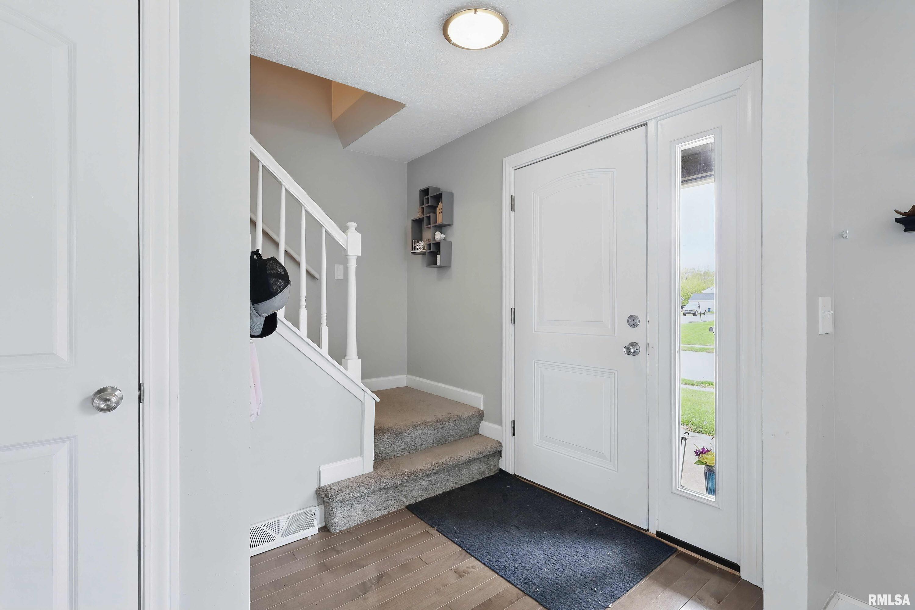 5805 Appomattox Road Davenport, IA 52806 - Photo 10 of 29 Gallery Image 10