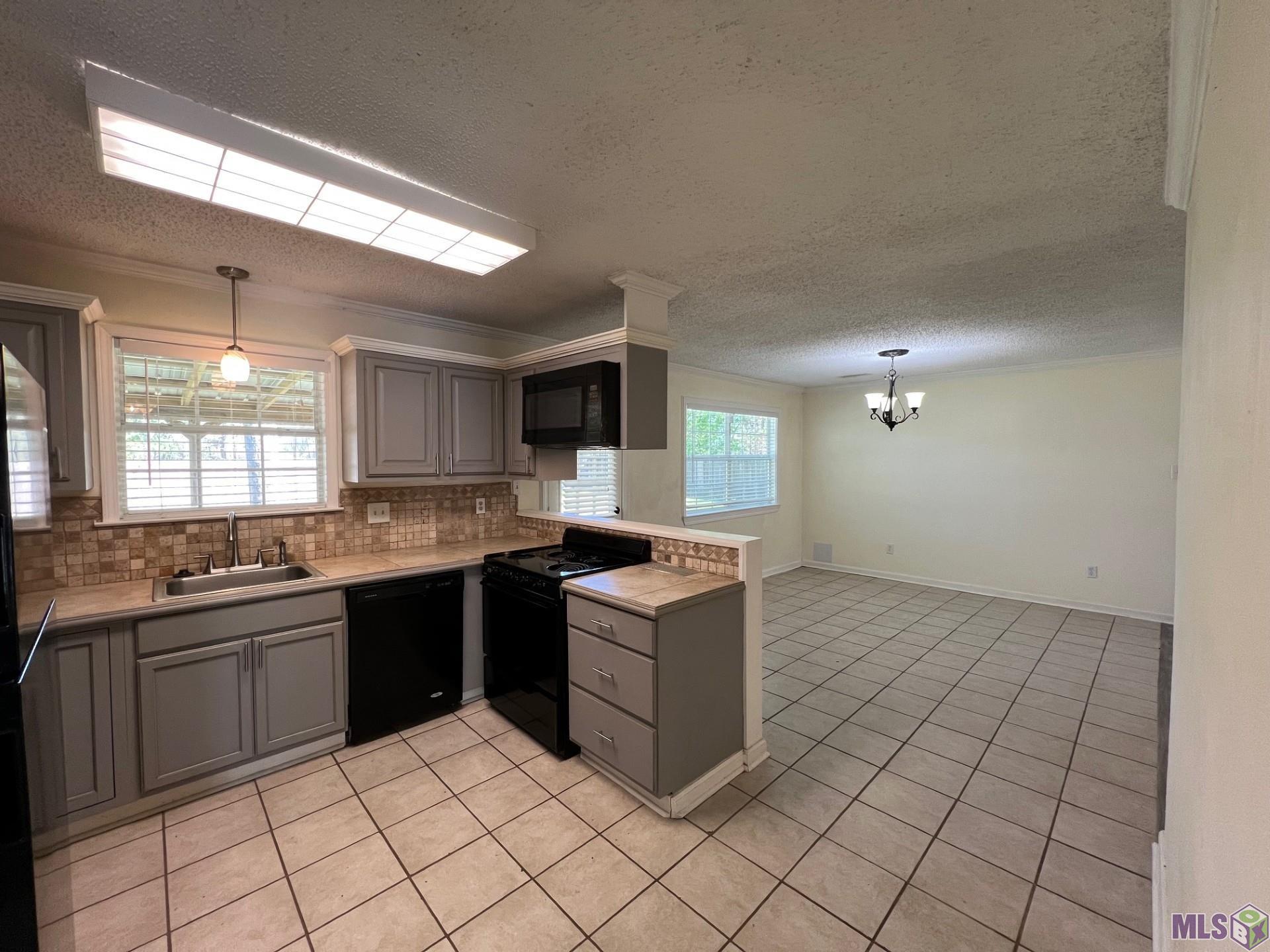 8849 Timber Lane Denham Springs, LA 70726 - Photo 4 of 15