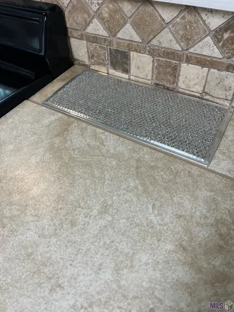 $1,695 | 8849 Timber Lane, Denham Springs, LA 70726