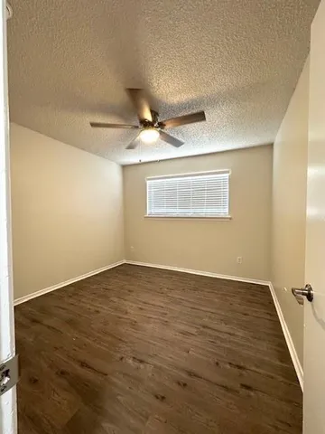 $2,295 | 2401 Doreen Street, Grand Prairie, TX 75050