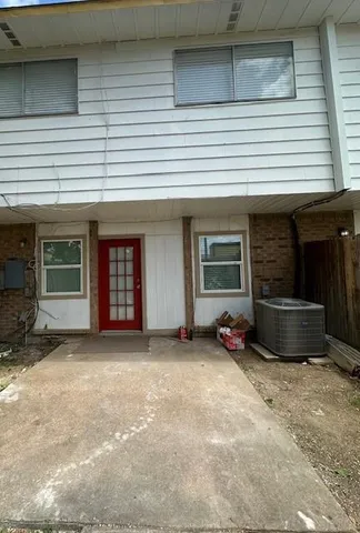 $2,295 | 2401 Doreen Street, Grand Prairie, TX 75050