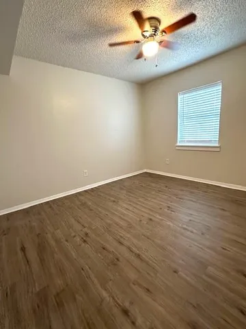 $2,295 | 2401 Doreen Street, Grand Prairie, TX 75050