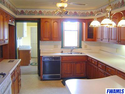 11107 Grabill Road Leo, IN 46765 - Photo 2 of 20