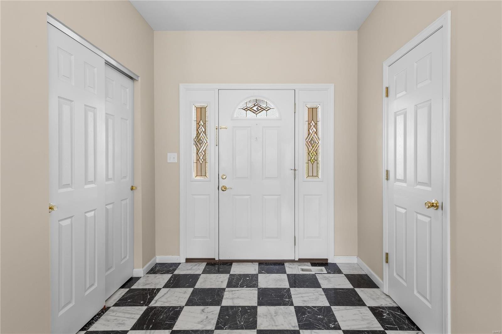 3885 Olde Mill Drive Byrnes Mill, MO 63051 - Photo 5 of 51