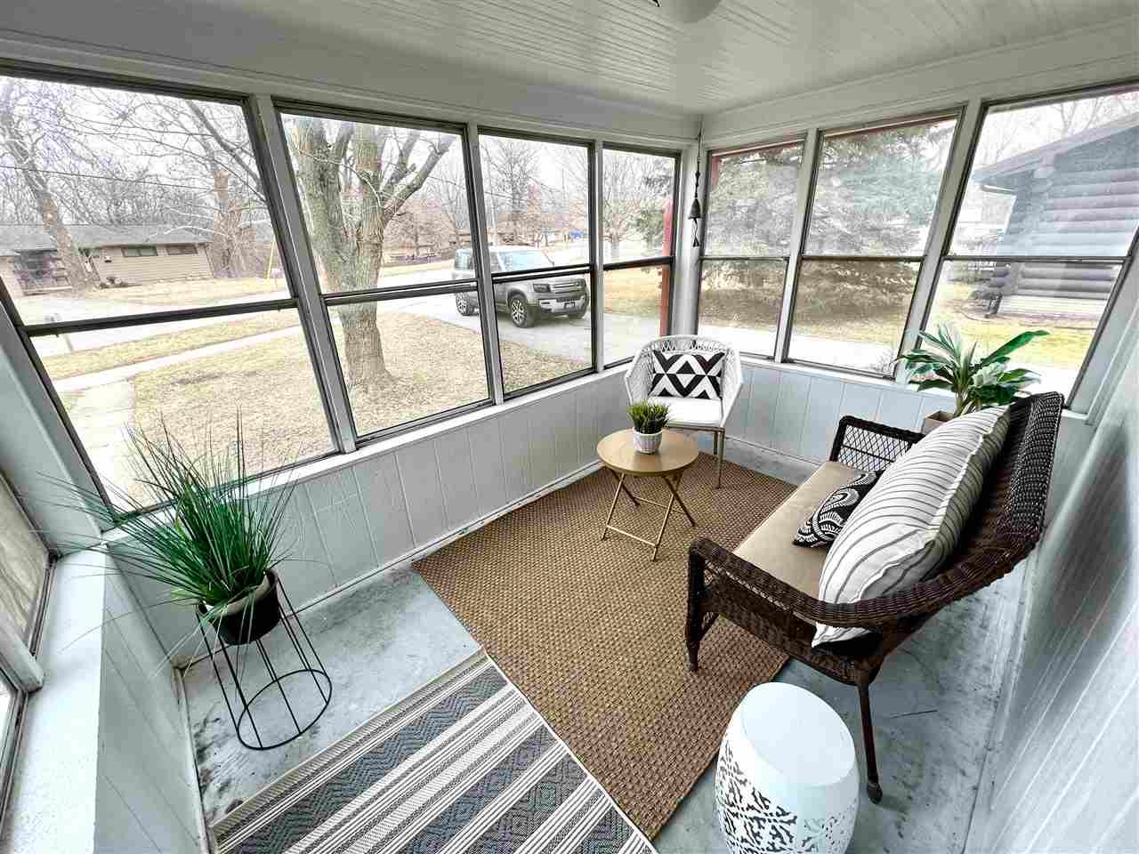 1613 Prairie Du Chien Road Iowa City, IA 52245 - Photo 8 of 32 Gallery Image 8