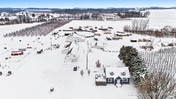 $835,000 | 7737 Fruit Ridge Avenue Northwest, Sparta, MI 49345