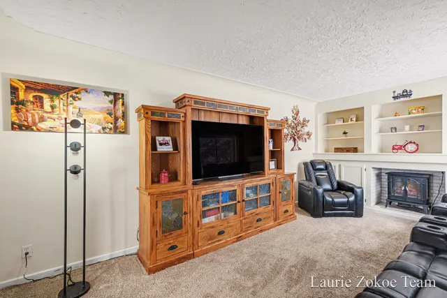 $1,150,000 | 7737 Fruit Ridge Avenue Northwest, Sparta, MI 49345