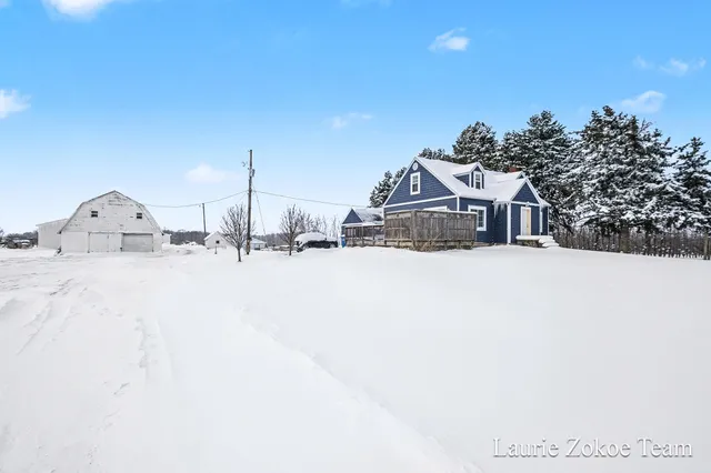 $1,150,000 | 7737 Fruit Ridge Avenue Northwest, Sparta, MI 49345