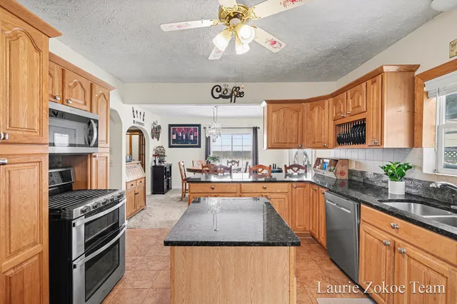 $1,150,000 | 7737 Fruit Ridge Avenue Northwest, Sparta, MI 49345