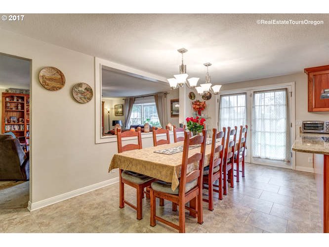 180 Canemah Road Oregon City, OR 97045 - Photo 8 of 27 Gallery Image 8