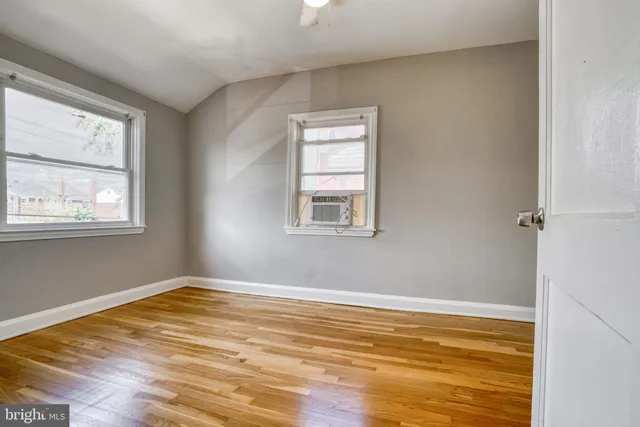 $2,200 | 1938 Guy Way, Dundalk, MD 21222