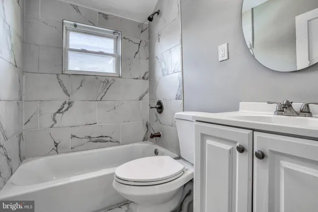 $2,200 | 1938 Guy Way, Dundalk, MD 21222