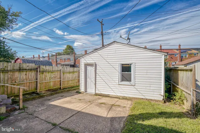 $2,200 | 1938 Guy Way, Dundalk, MD 21222