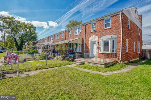 $2,200 | 1938 Guy Way, Dundalk, MD 21222