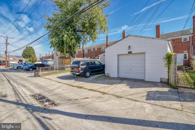 $2,200 | 1938 Guy Way, Dundalk, MD 21222