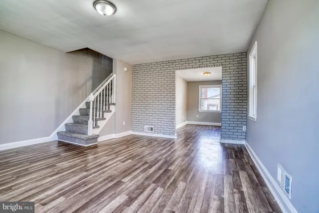 $2,200 | 1938 Guy Way, Dundalk, MD 21222