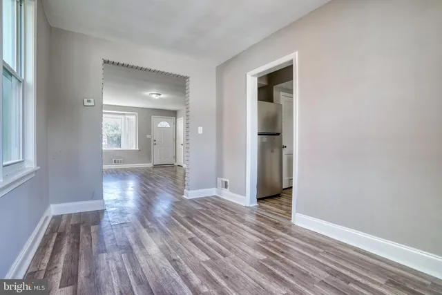 $2,200 | 1938 Guy Way, Dundalk, MD 21222