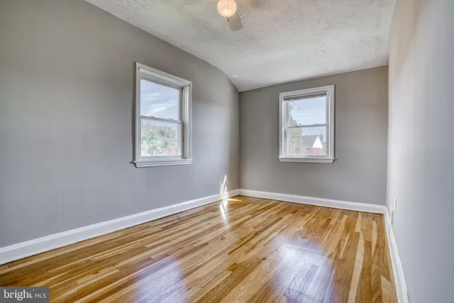 $2,200 | 1938 Guy Way, Dundalk, MD 21222