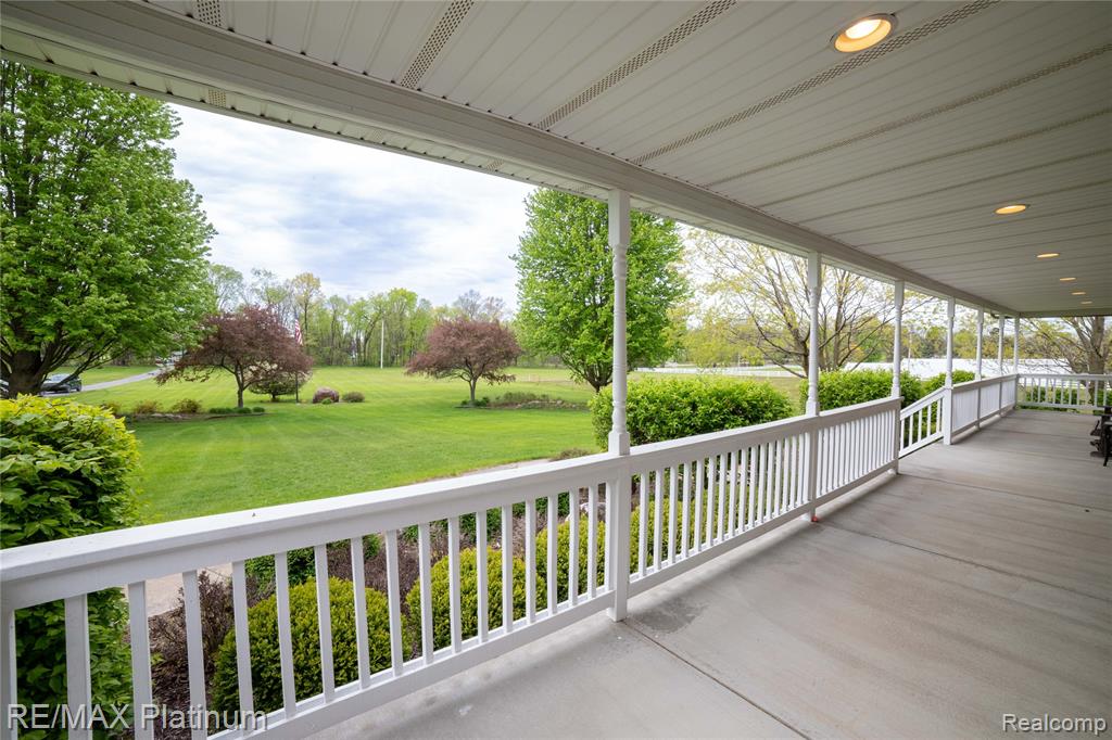 12987 Holtforth Road Fenton, MI 48430 - Photo 3 of 46