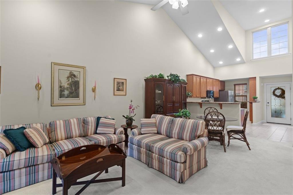 2010 Bandek Lane Lawrence, PA 15055 - Photo 17 of 50