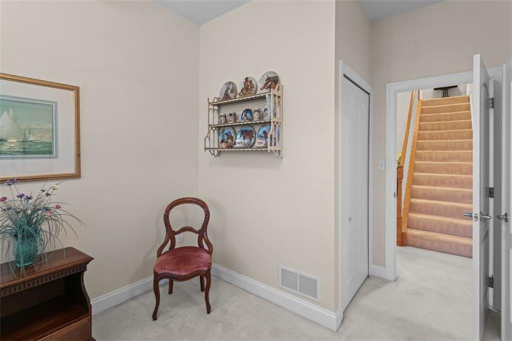 2010 Bandek Lane Lawrence, PA 15055 - Photo 23 of 50