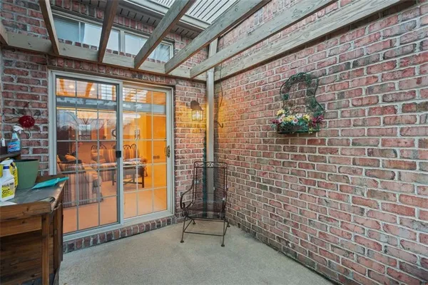 $372,000 | 2010 Bandek Lane, Lawrence, PA 15055
