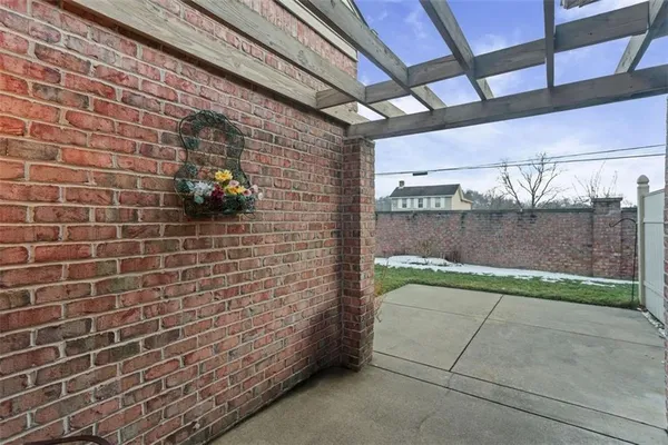 $372,000 | 2010 Bandek Lane, Lawrence, PA 15055