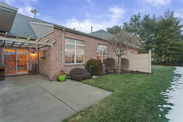 $372,000 | 2010 Bandek Lane, Lawrence, PA 15055