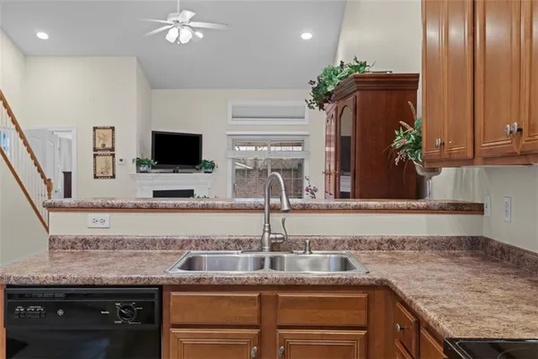 $372,000 | 2010 Bandek Lane, Lawrence, PA 15055