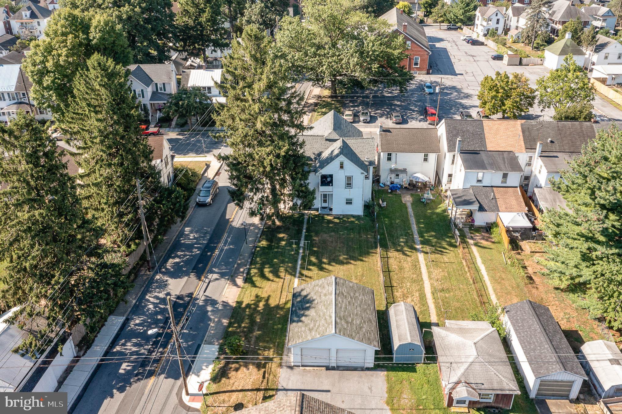 153 East New Street Lititz, PA 17543 - Photo 36 of 42