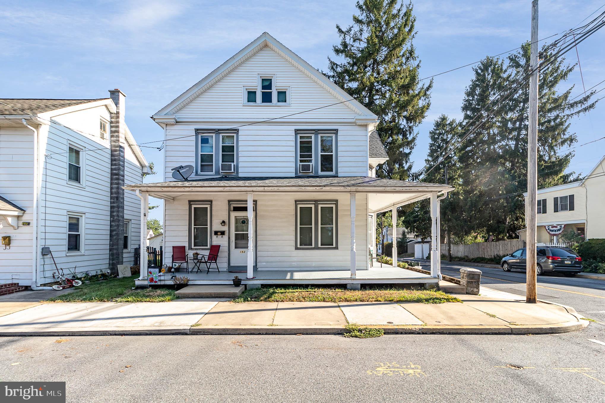 153 East New Street Lititz, PA 17543 - Photo 5 of 42