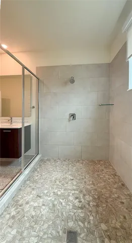 $1,350,000 | 4654 Northwest 84th Avenue, Doral, FL 33166