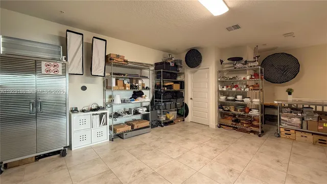 $1,350,000 | 4654 Northwest 84th Avenue, Doral, FL 33166