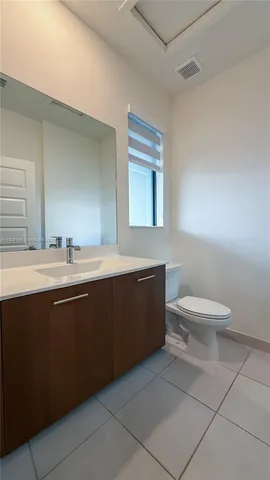 $1,350,000 | 4654 Northwest 84th Avenue, Doral, FL 33166