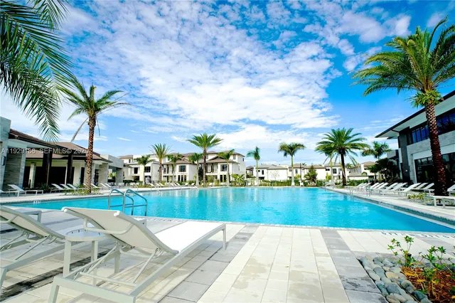 $1,350,000 | 4654 Northwest 84th Avenue, Doral, FL 33166