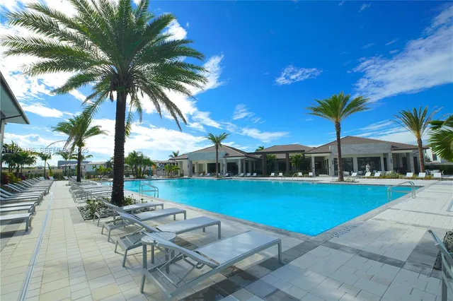 $1,350,000 | 4654 Northwest 84th Avenue, Doral, FL 33166