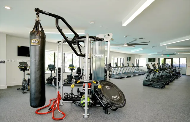 $1,350,000 | 4654 Northwest 84th Avenue, Doral, FL 33166