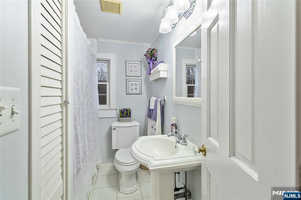 1432 Macopin Road West Milford, NJ 07480 - Photo 28 of 48