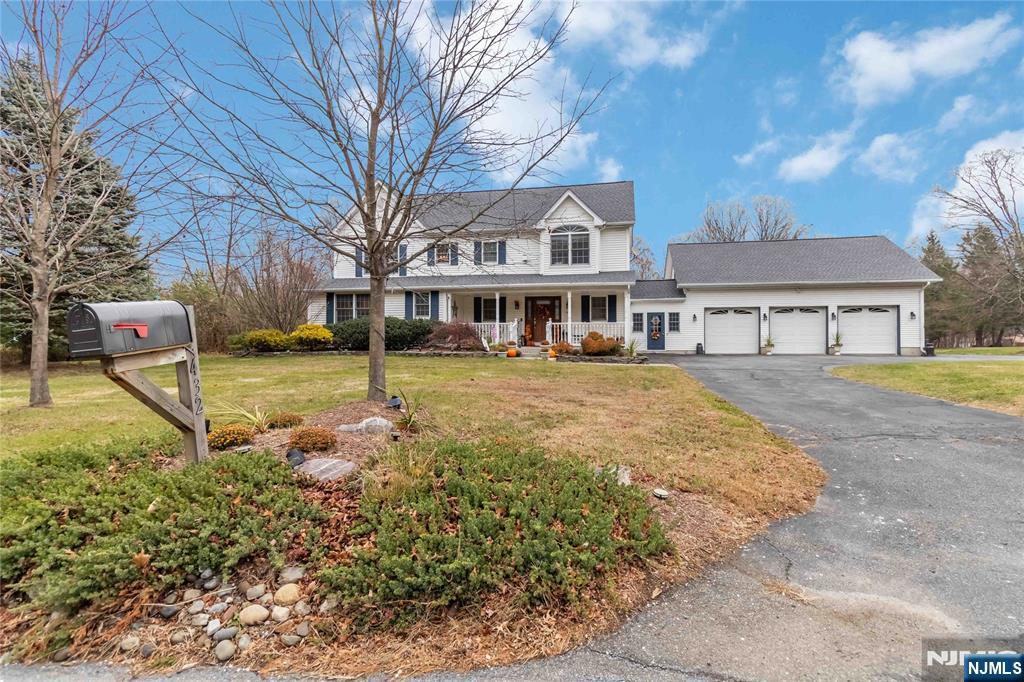 1432 Macopin Road West Milford, NJ 07480 - Photo 3 of 48