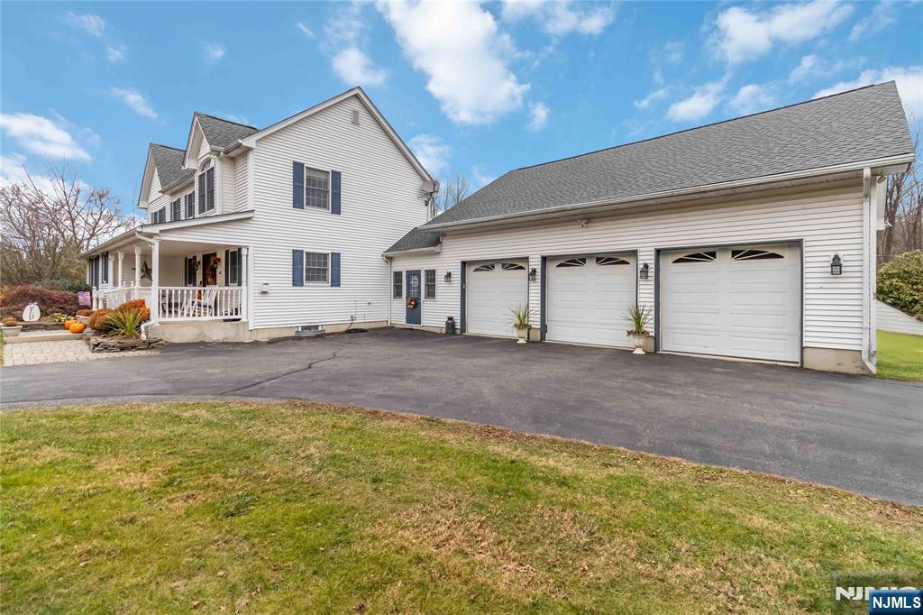 1432 Macopin Road West Milford, NJ 07480 - Photo 37 of 48