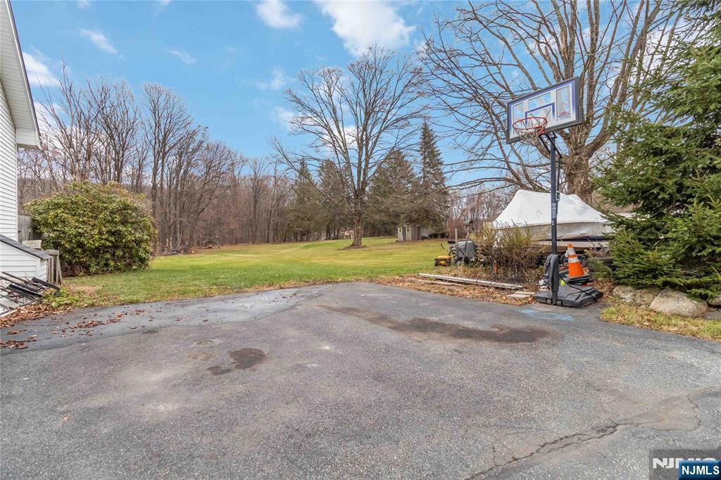 1432 Macopin Road West Milford, NJ 07480 - Photo 38 of 48