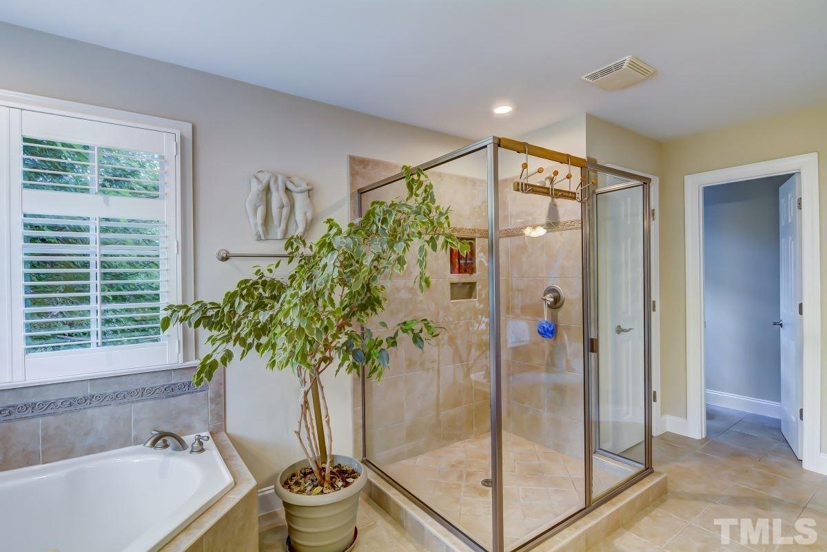 3728 Congeniality Way Raleigh, NC 27613 - Photo 11 of 19