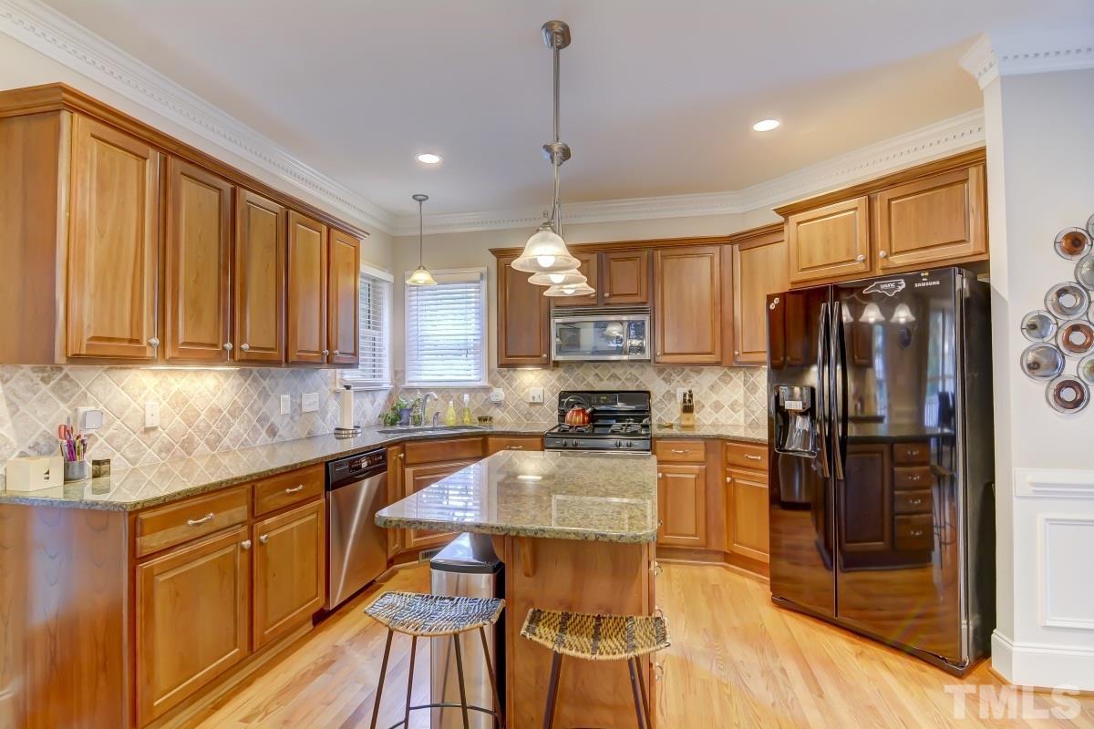 3728 Congeniality Way Raleigh, NC 27613 - Photo 4 of 19