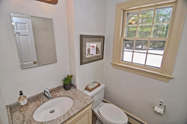 152 Deacon Haynes Road Concord, MA 01742 - Photo 9 of 29