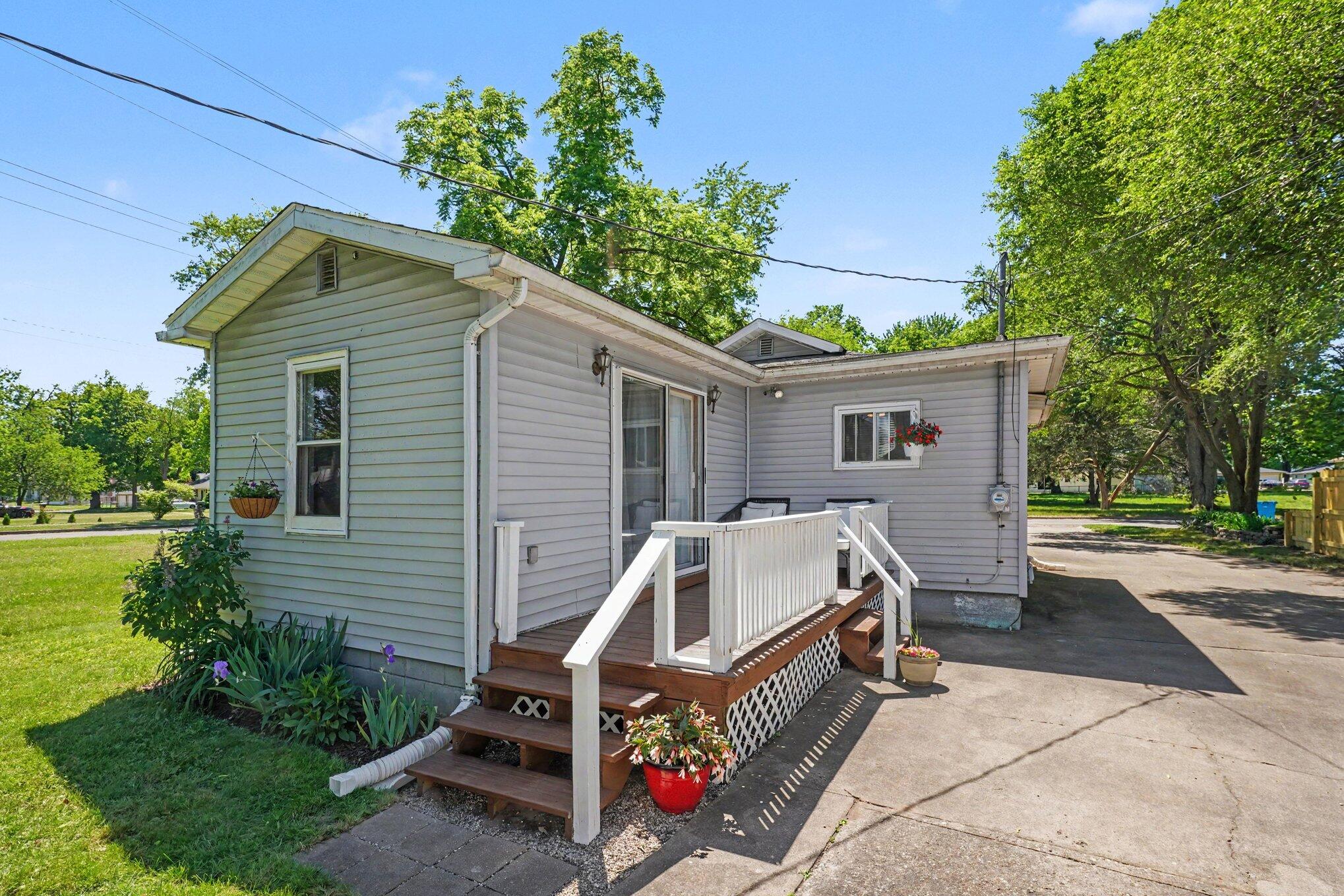 722 South Grant Avenue Three Rivers, MI 49093 - Photo 23 of 26 024_file_6589