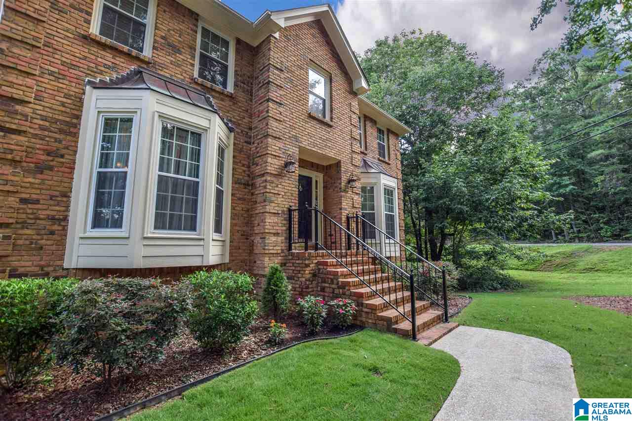 101 Mallard Pointe Drive Pelham, AL 35124 - Photo 3 of 37