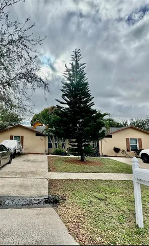 $2,250 | 1327 Riverside Circle, Unit 1327, Wellington, FL 33414